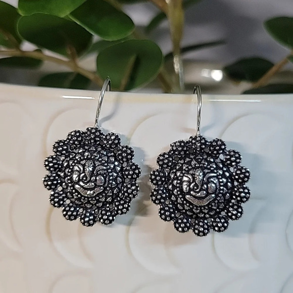 Ganesha Prosperity Wire Drop Earrings - Picture 3 of 8